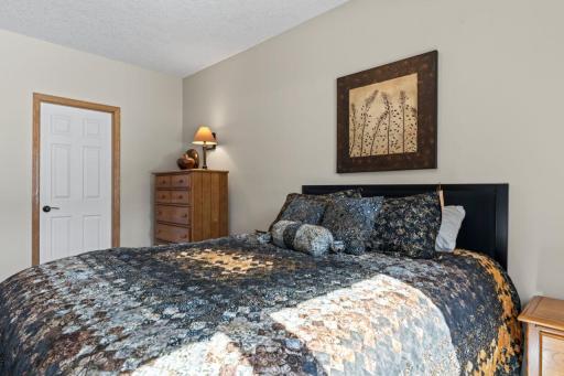 819 Vardon Court, Faribault, MN 55021
