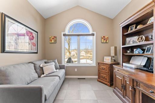 819 Vardon Court, Faribault, MN 55021