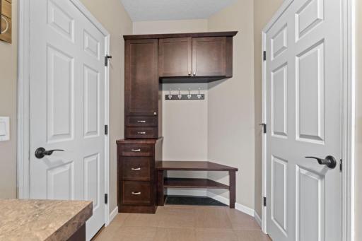 819 Vardon Court, Faribault, MN 55021