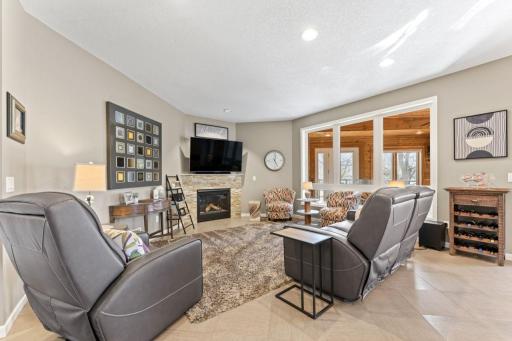 819 Vardon Court, Faribault, MN 55021