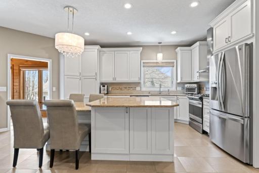 819 Vardon Court, Faribault, MN 55021