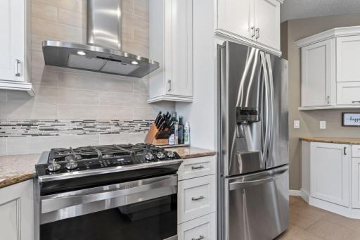 819 Vardon Court, Faribault, MN 55021