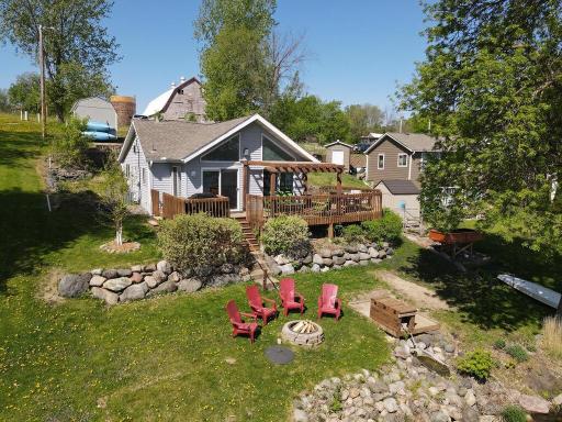 Welcome To Your Charming Retreat on Fish Lake