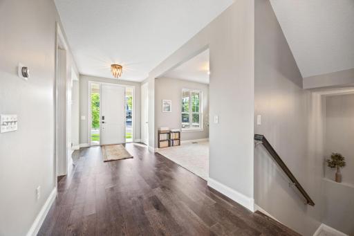 4021 Grand Chevalle Parkway, Chaska, MN 55318