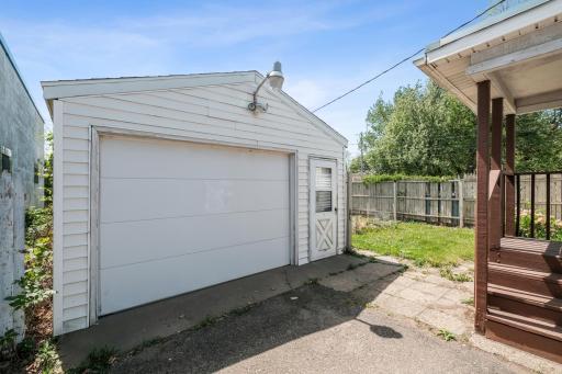 574 Burgess Street, Saint Paul, MN 55103