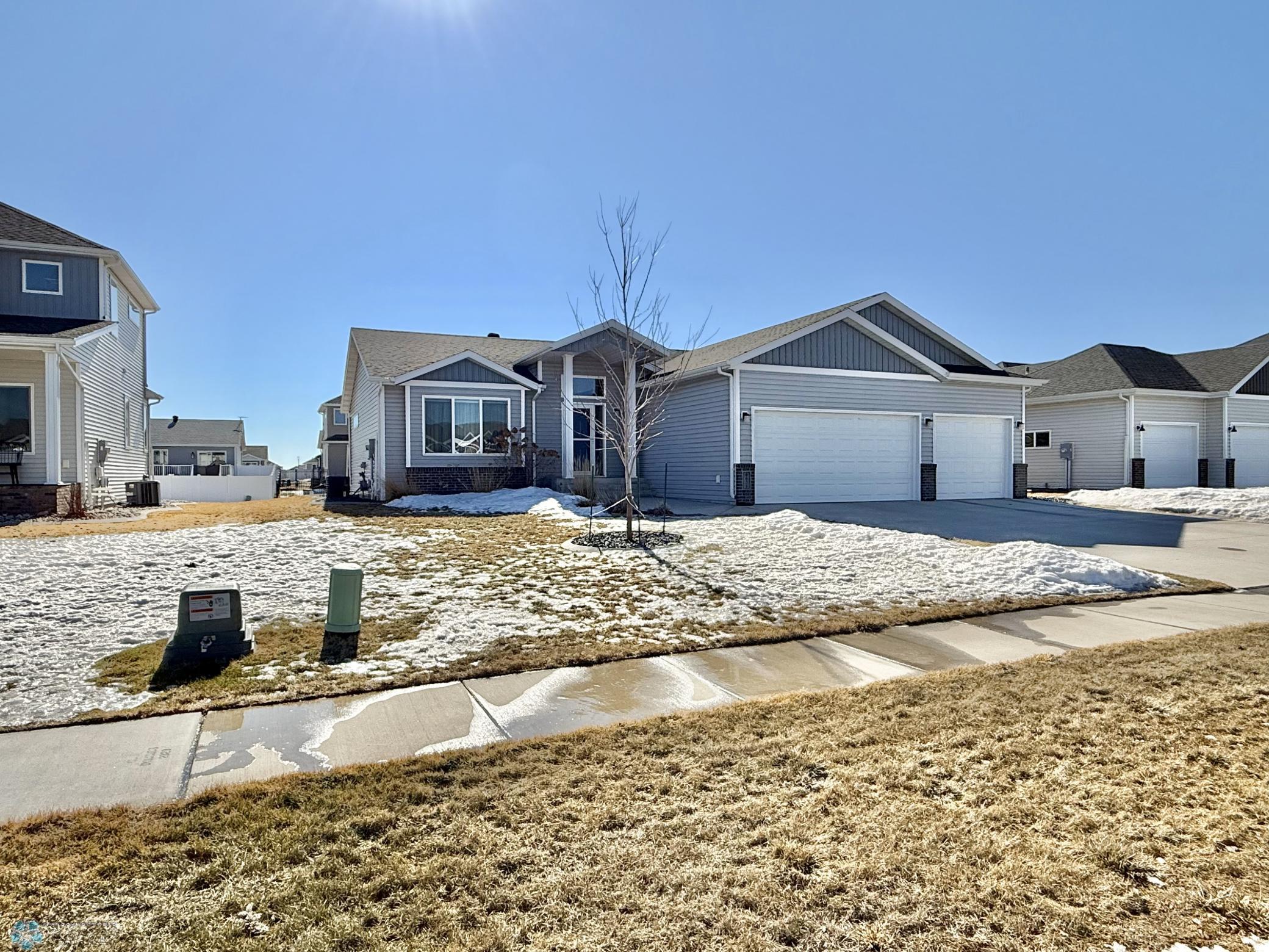 NE corner of front of house