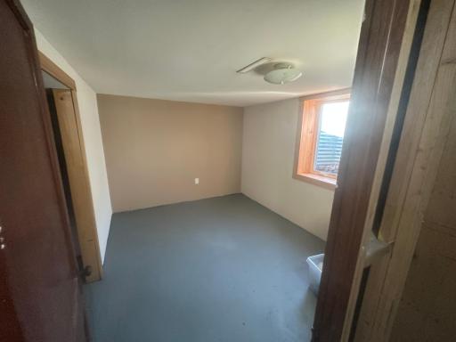 32 Morgan Street, Tracy, MN 56175