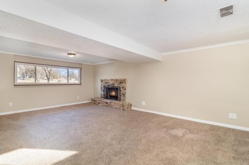 5305 Greenview Lane, Minneapolis, MN 55422