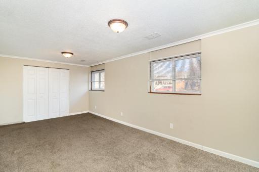 5305 Greenview Lane, Minneapolis, MN 55422