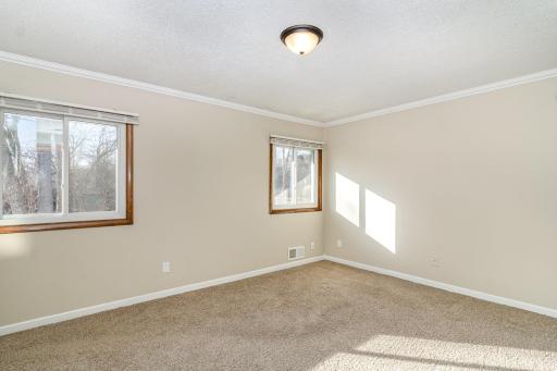 5305 Greenview Lane, Minneapolis, MN 55422