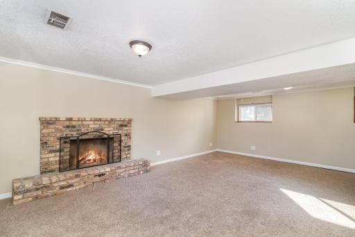 5305 Greenview Lane, Minneapolis, MN 55422