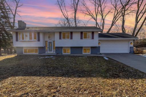 5305 Greenview Lane, Minneapolis, MN 55422