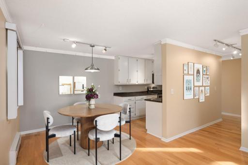 1901 Emerson Avenue S, 208, Minneapolis, MN 55403