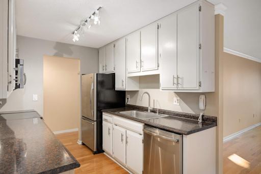 1901 Emerson Avenue S, 208, Minneapolis, MN 55403