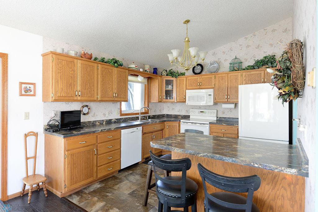 Spacious Kitchen