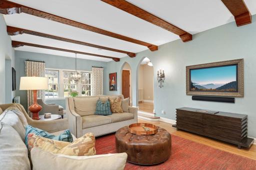 4404 Sunnyside Road, Edina, MN 55424