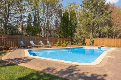 4404 Sunnyside Road, Edina, MN 55424