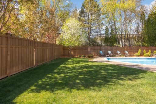 4404 Sunnyside Road, Edina, MN 55424