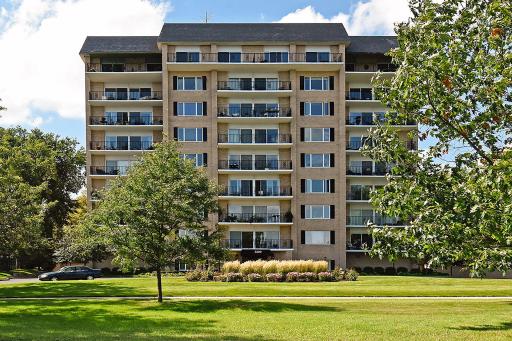 3200 West Bde Maka Ska Parkway - Spacecrafting - 0001.jpg