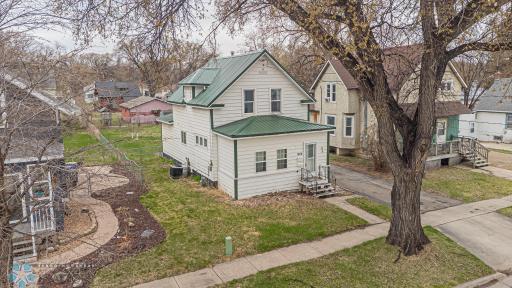 1524 1st Avenue S, Fargo, ND 58103