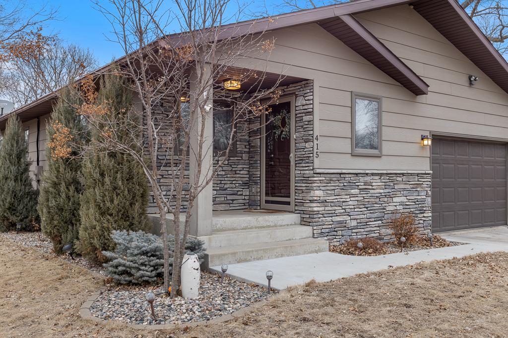 Beautiful front curb appeal and a grand entry for your guests.