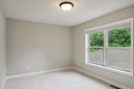 5837 Oaklawn Avenue, Edina, MN 55424