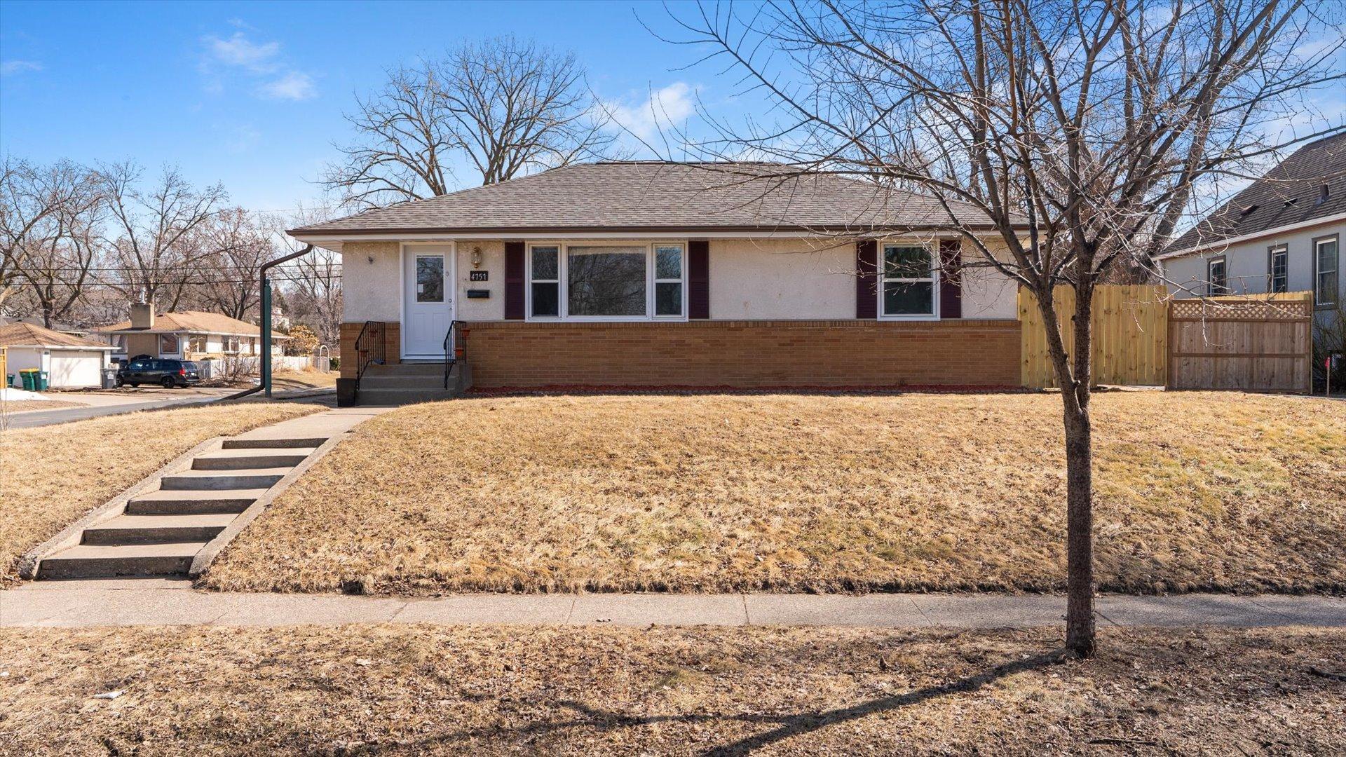 Great Curb Appeal, Well-Maintained Exterior