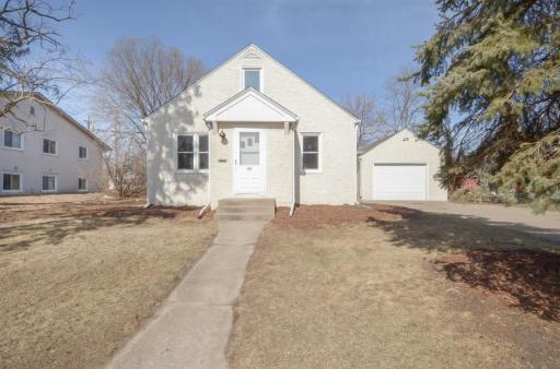 541 Madison Street, Anoka, MN 55303