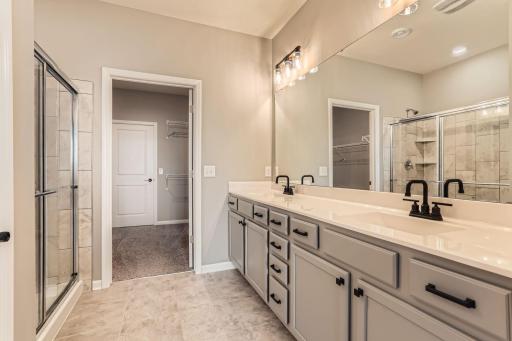 Double sink and new faucets in primary bath