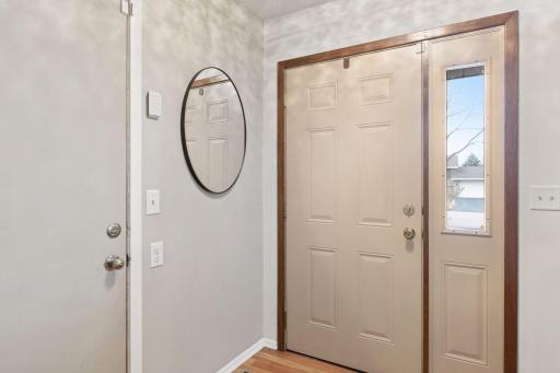 3233 Camelot Drive, Woodbury, MN 55125