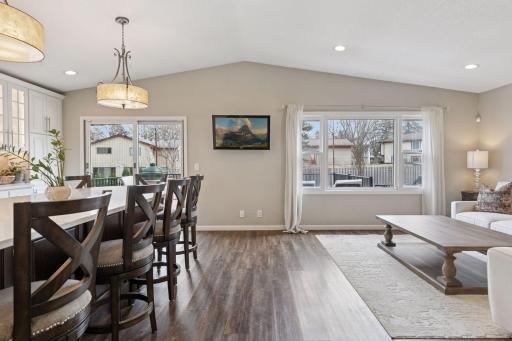 3233 Camelot Drive, Woodbury, MN 55125