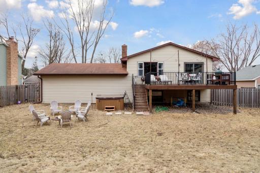 3233 Camelot Drive, Woodbury, MN 55125