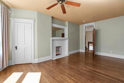 463 Ashland Avenue, Saint Paul, MN 55102