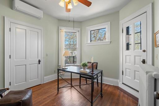 463 Ashland Avenue, Saint Paul, MN 55102