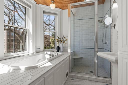 463 Ashland Avenue, Saint Paul, MN 55102