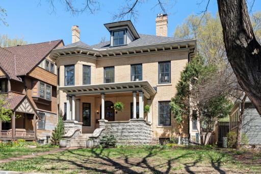 463 Ashland Avenue, Saint Paul, MN 55102