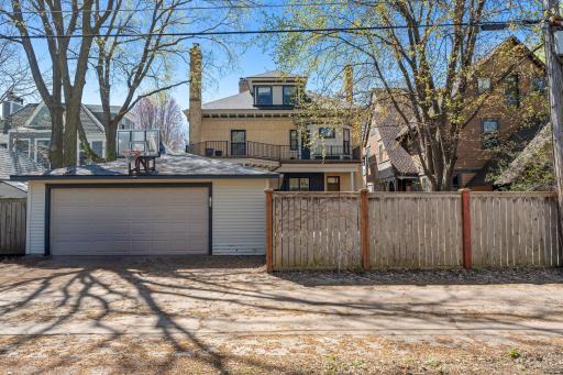 463 Ashland Avenue, Saint Paul, MN 55102