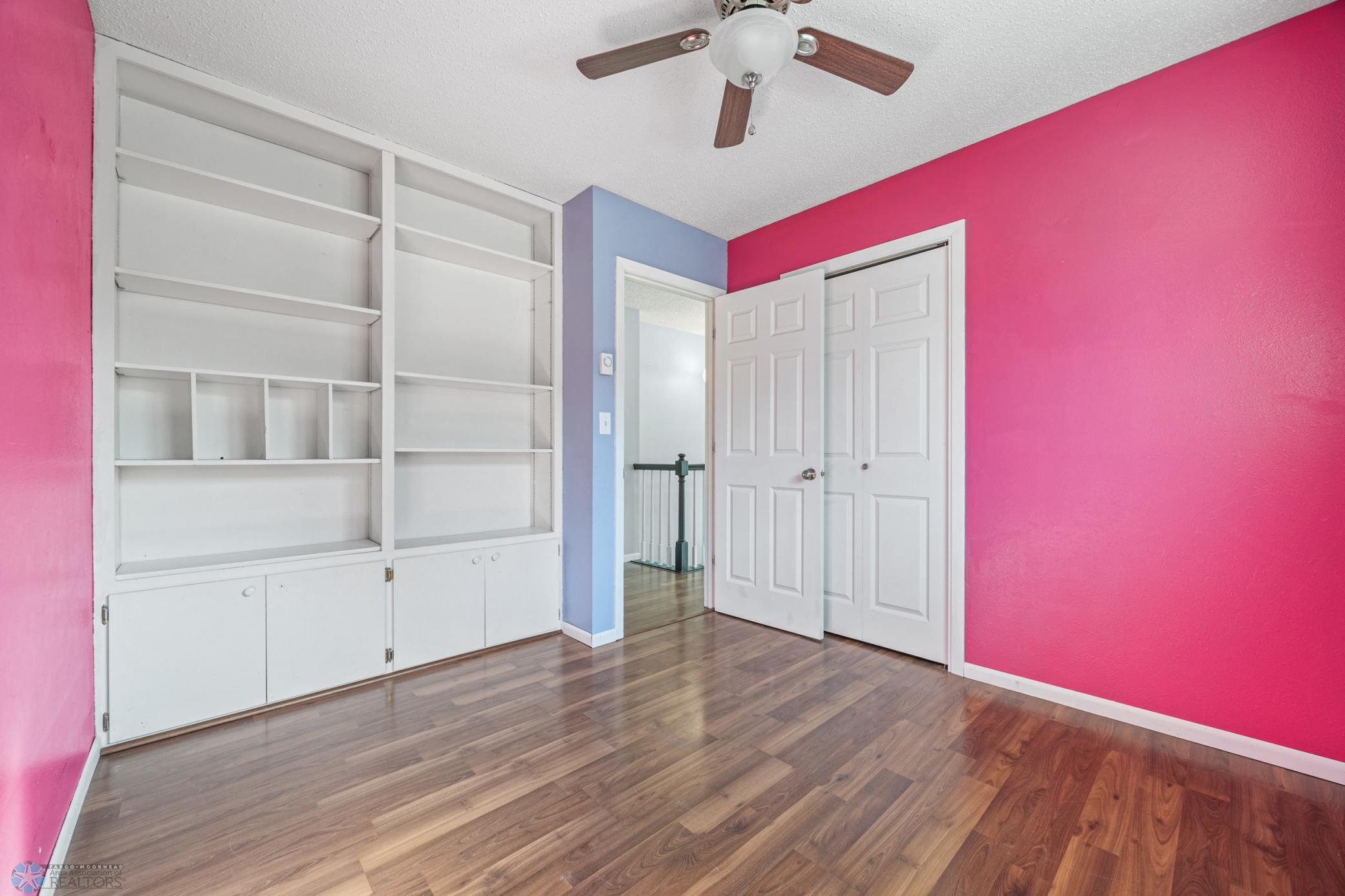 Built in Bookshelves