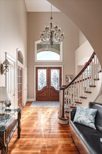 503 Country Club Lane, Onalaska, WI 54650