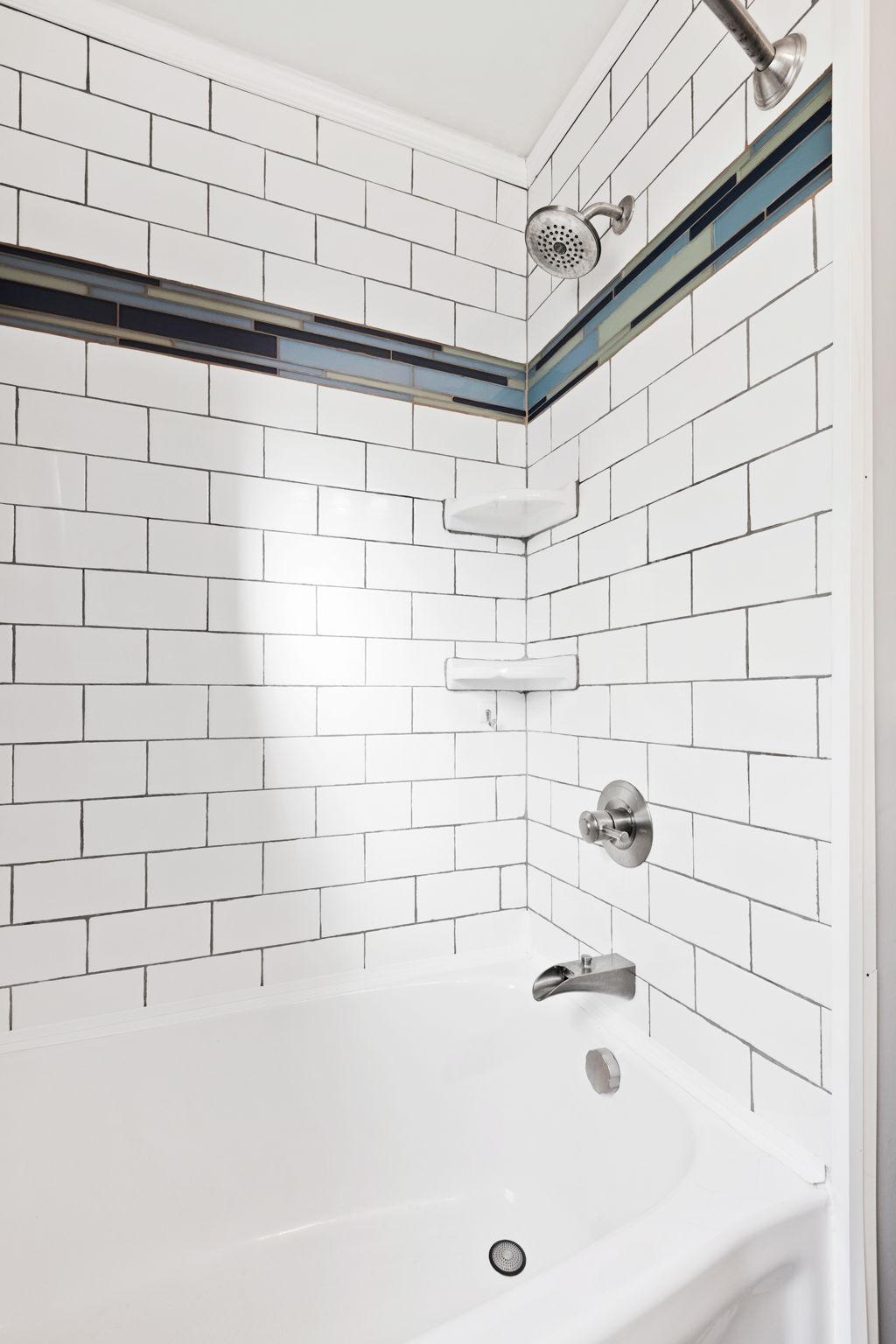 29-web-or-mls-3201 41st Ave S -29.jpg