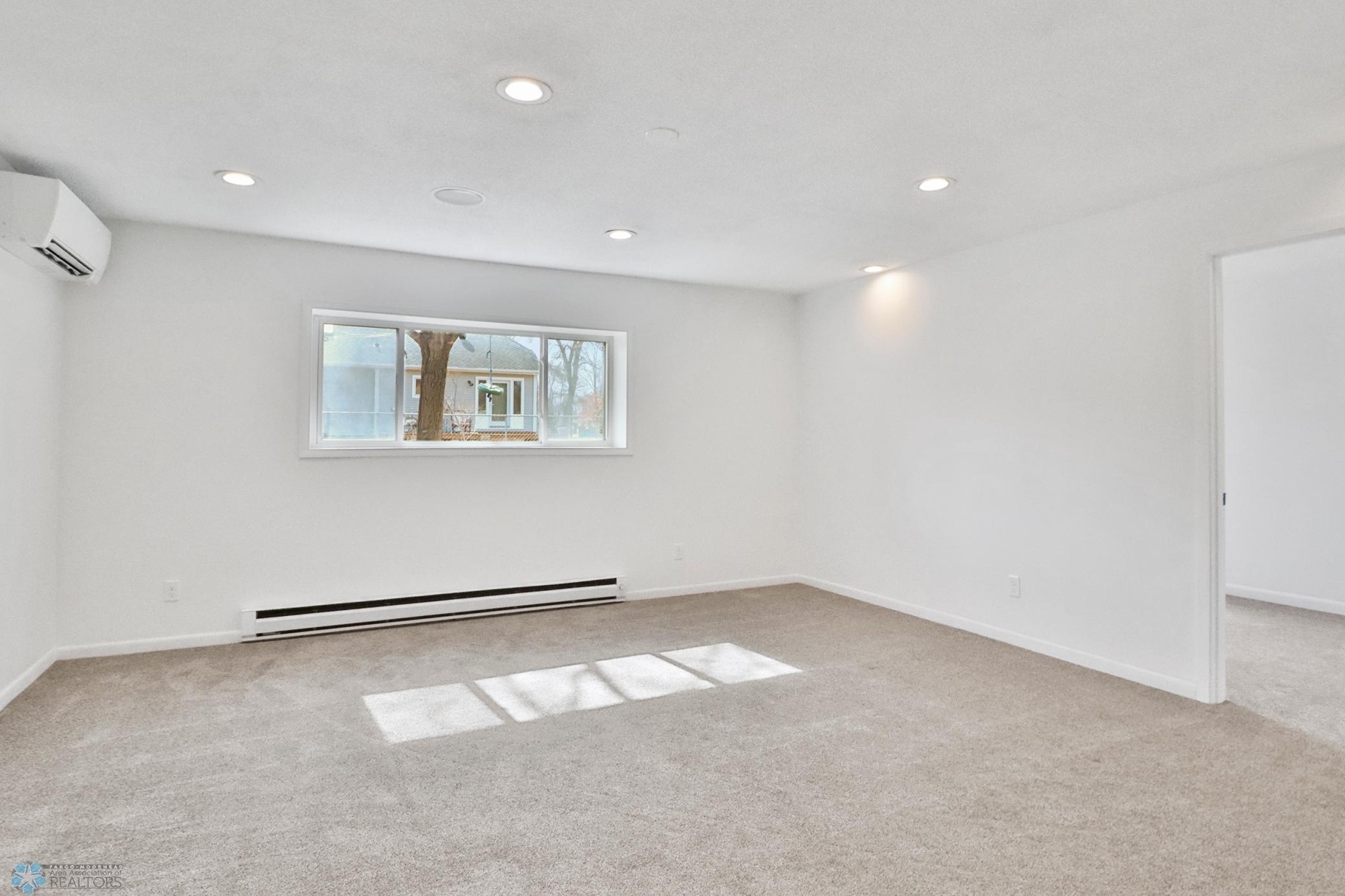 Basement1_1.JPG