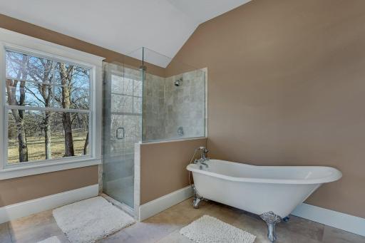 14998 Highway 71 NE, New London, MN 56273