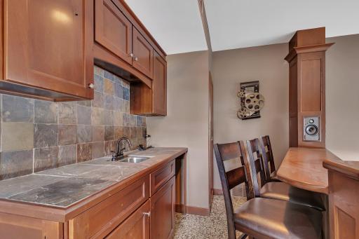 14998 Highway 71 NE, New London, MN 56273