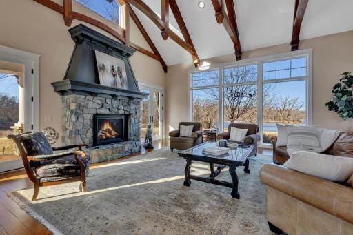 14998 Highway 71 NE, New London, MN 56273