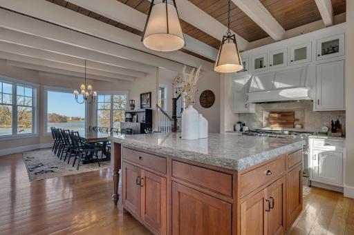 14998 Highway 71 NE, New London, MN 56273