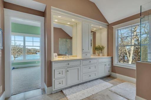 14998 Highway 71 NE, New London, MN 56273
