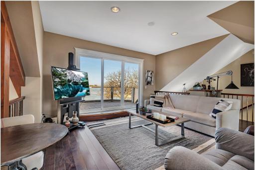 14998 Highway 71 NE, New London, MN 56273