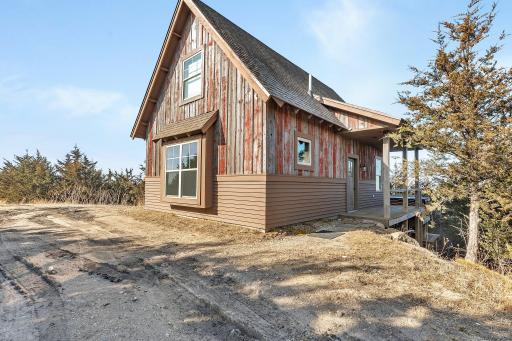 14998 Highway 71 NE, New London, MN 56273