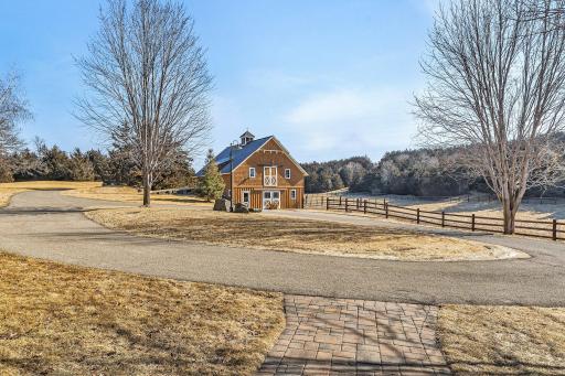 14998 Highway 71 NE, New London, MN 56273