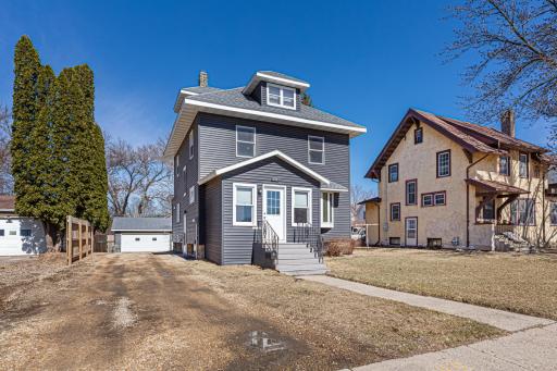 211 3rd Avenue NE, Waseca, MN 56093